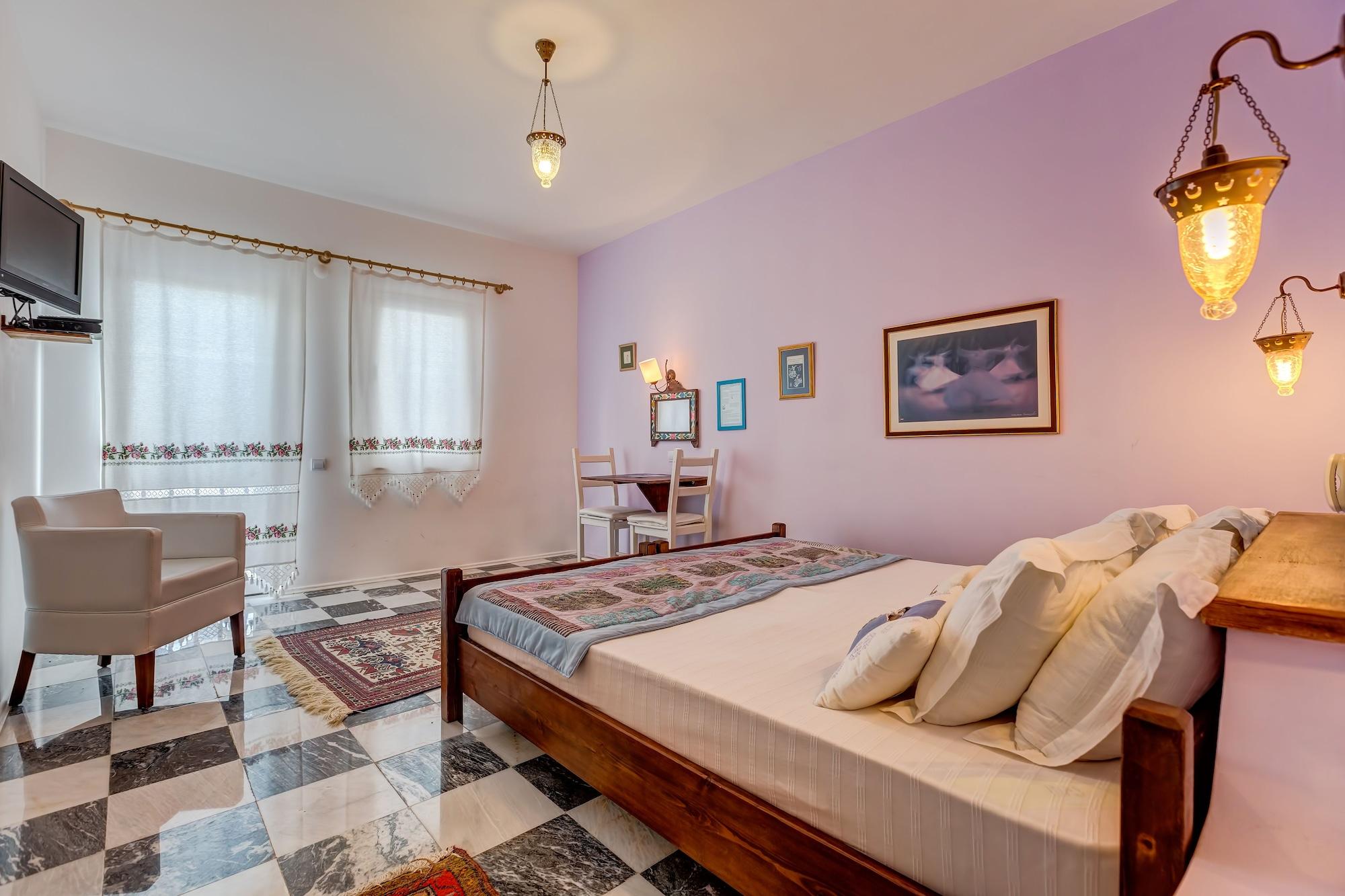 Asina Hotel 3*
